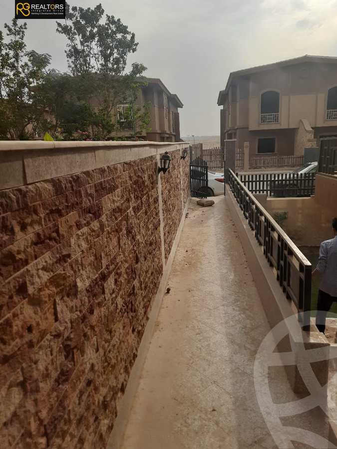 https://aqarmap.com.eg/ar/listing/5428521-for-sale-cairo-6th-of-october-compounds-pyramids-walk