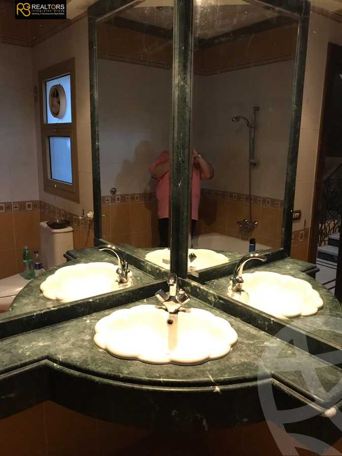 https://aqarmap.com.eg/en/listing/5428716-for-sale-cairo-el-sheikh-zayed-city-compounds-hadayek-el-mohandiseen