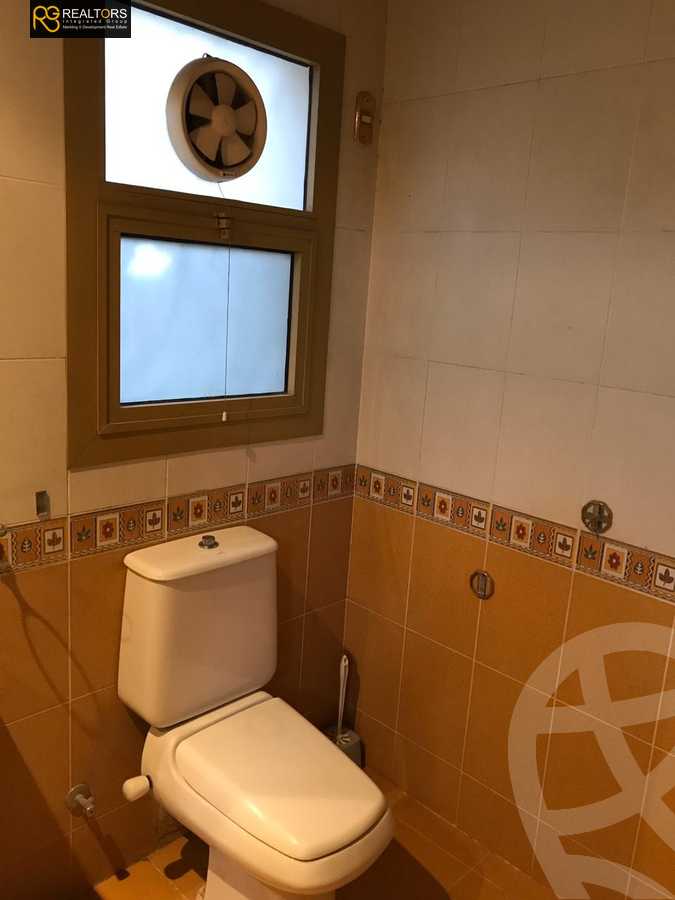 https://aqarmap.com.eg/en/listing/5428716-for-sale-cairo-el-sheikh-zayed-city-compounds-hadayek-el-mohandiseen