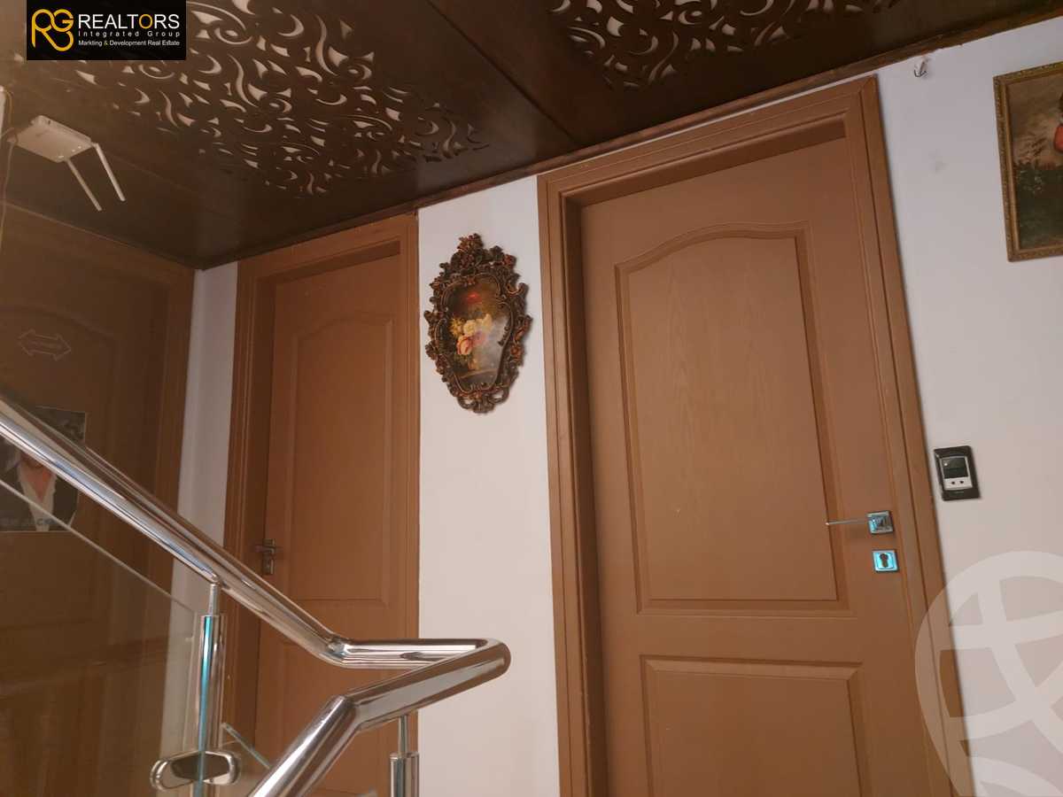 https://aqarmap.com.eg/ar/listing/5446901-for-sale-cairo-6th-of-october-compounds-reem-residence