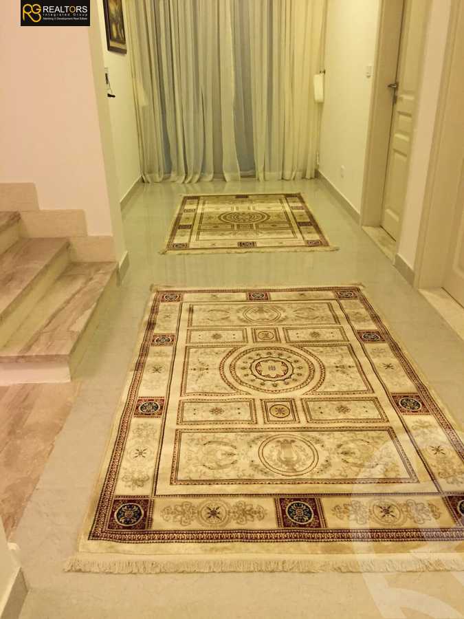 https://aqarmap.com.eg/en/listing/5451080-for-sale-cairo-el-sheikh-zayed-city-compounds-kmbwnd-ljry-swdyk