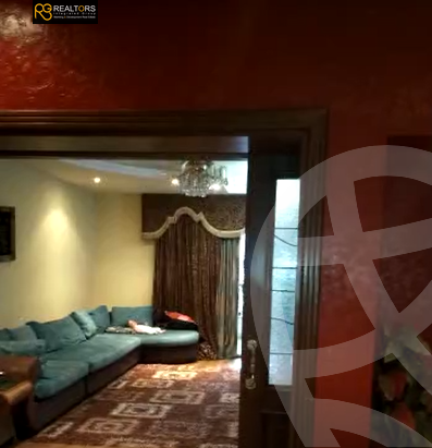 https://aqarmap.com.eg/en/listing/5451087-for-sale-cairo-el-sheikh-zayed-city-compounds-el-yasmeen-compound