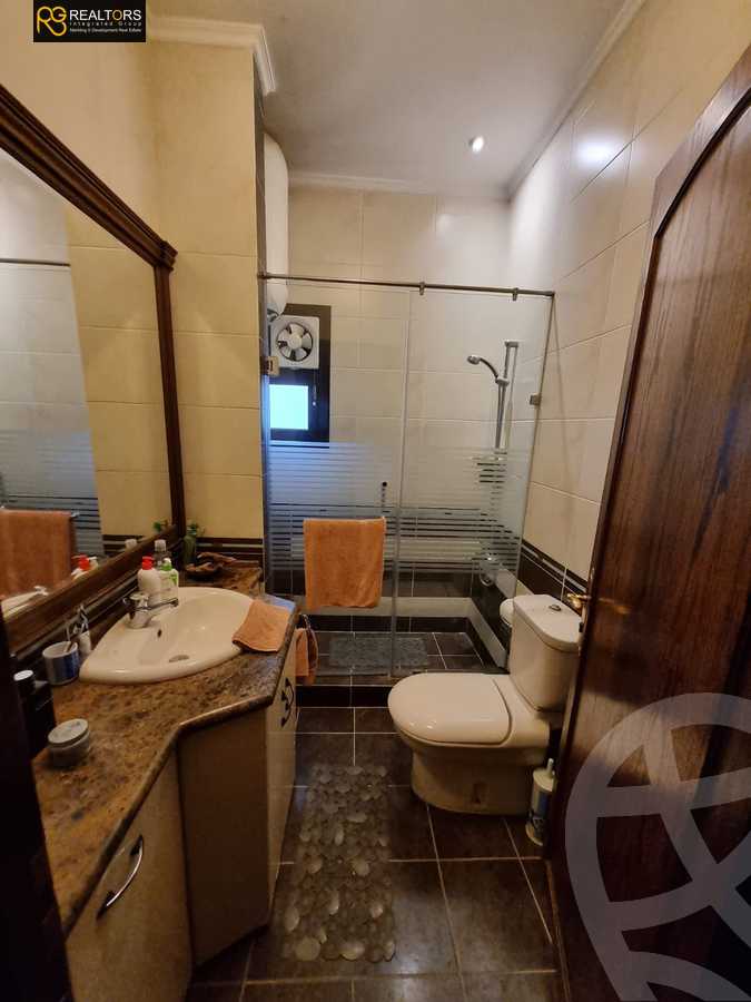 https://aqarmap.com.eg/ar/listing/5451113-for-sale-cairo-el-sheikh-zayed-city-compounds-el-rabwa