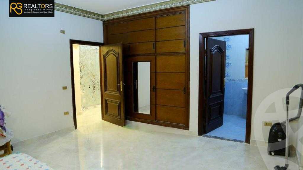 https://aqarmap.com.eg/en/listing/5456077-for-sale-cairo-6th-of-october-hadaeq-october
