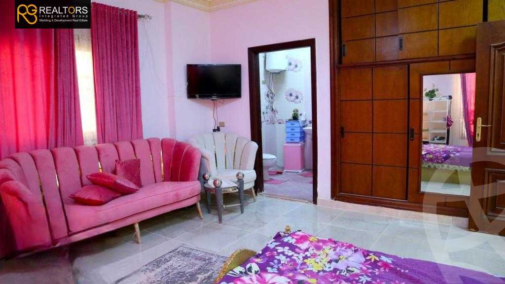 https://aqarmap.com.eg/en/listing/5456077-for-sale-cairo-6th-of-october-hadaeq-october