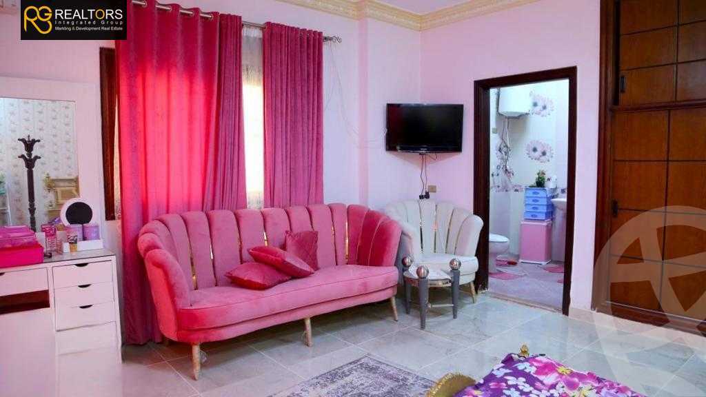 https://aqarmap.com.eg/en/listing/5456077-for-sale-cairo-6th-of-october-hadaeq-october
