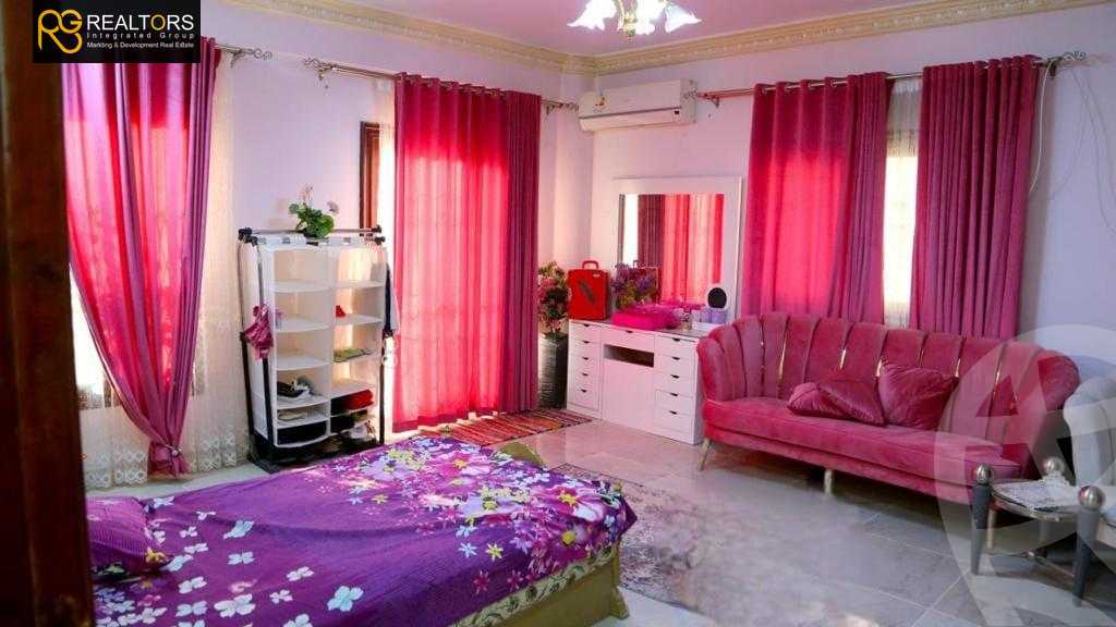 https://aqarmap.com.eg/en/listing/5456077-for-sale-cairo-6th-of-october-hadaeq-october