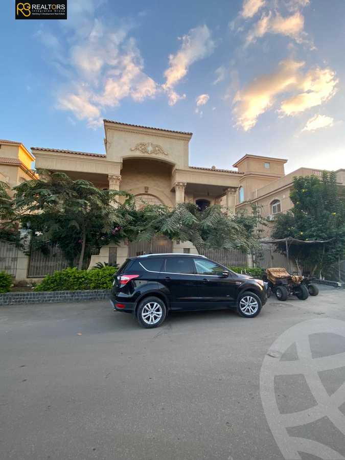 https://aqarmap.com.eg/en/listing/5474821-for-sale-cairo-el-sheikh-zayed-city-compounds-el-yasmeen-compound