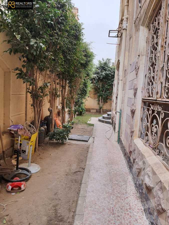 https://aqarmap.com.eg/en/listing/5474821-for-sale-cairo-el-sheikh-zayed-city-compounds-el-yasmeen-compound
