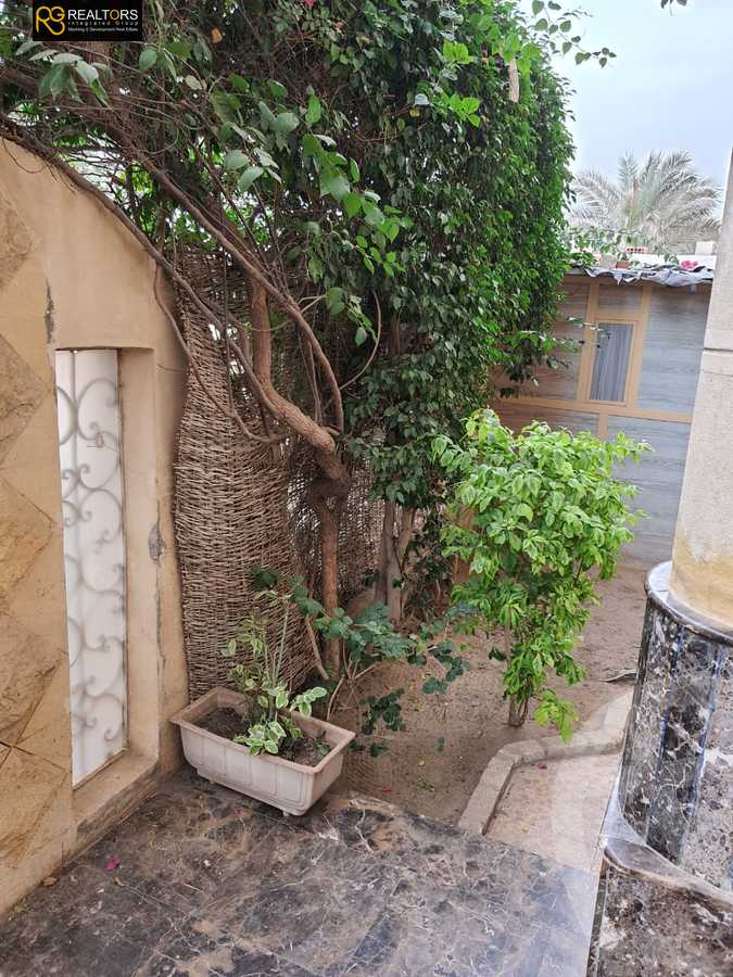 https://aqarmap.com.eg/en/listing/5474821-for-sale-cairo-el-sheikh-zayed-city-compounds-el-yasmeen-compound