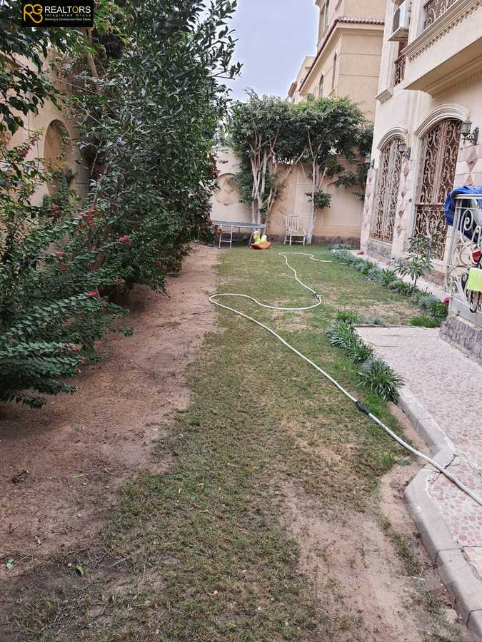 https://aqarmap.com.eg/en/listing/5474821-for-sale-cairo-el-sheikh-zayed-city-compounds-el-yasmeen-compound
