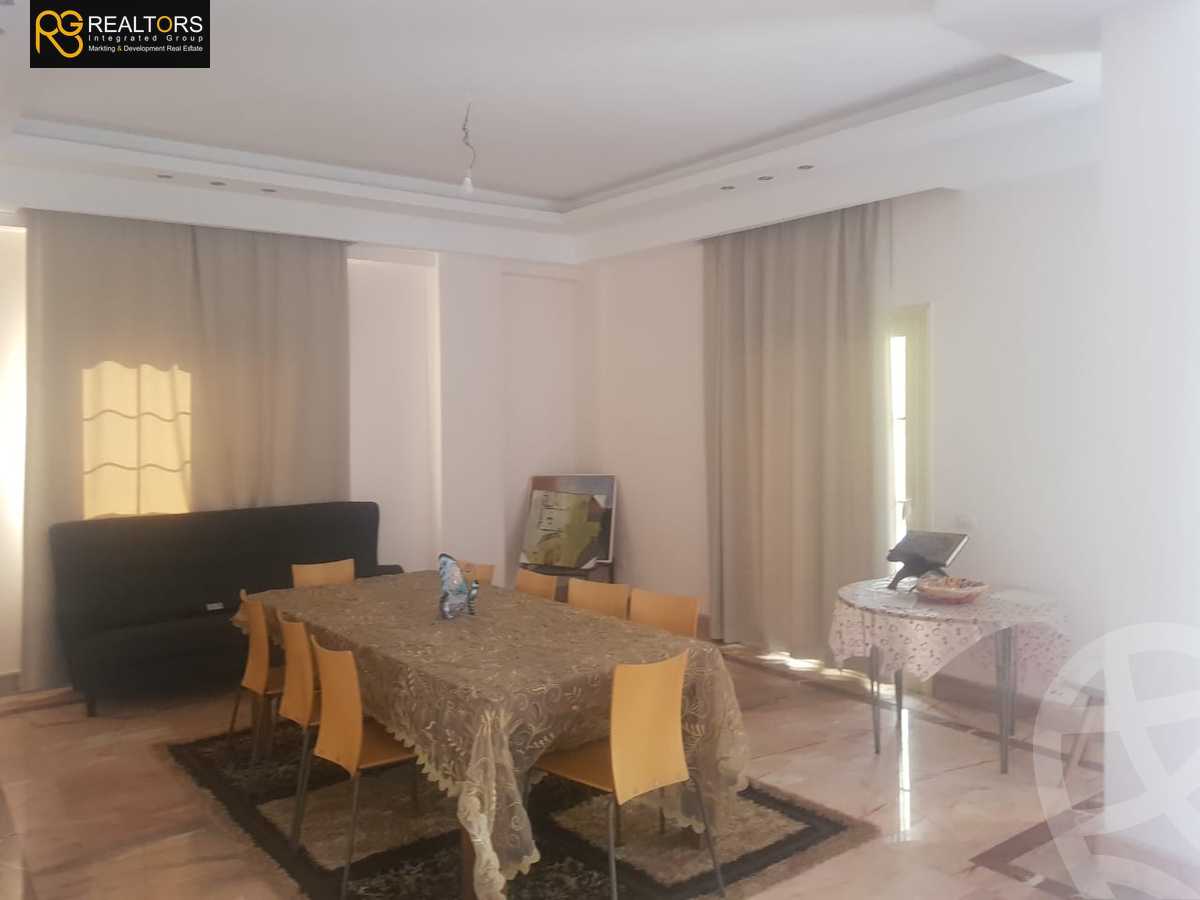 https://aqarmap.com.eg/en/listing/5474924-for-sale-cairo-el-sheikh-zayed-city-compounds-el-yasmeen-compound