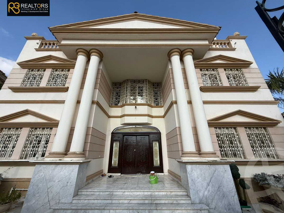 https://aqarmap.com.eg/ar/listing/5474969-for-sale-cairo-el-sheikh-zayed-city-compounds-royal-city