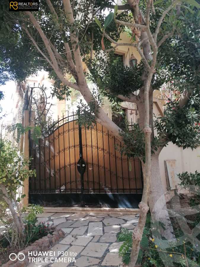 https://aqarmap.com.eg/ar/listing/5477819-for-sale-cairo-6th-of-october-el-ahyaa-neighborhood-3rd-al-hay-al-thalith-st