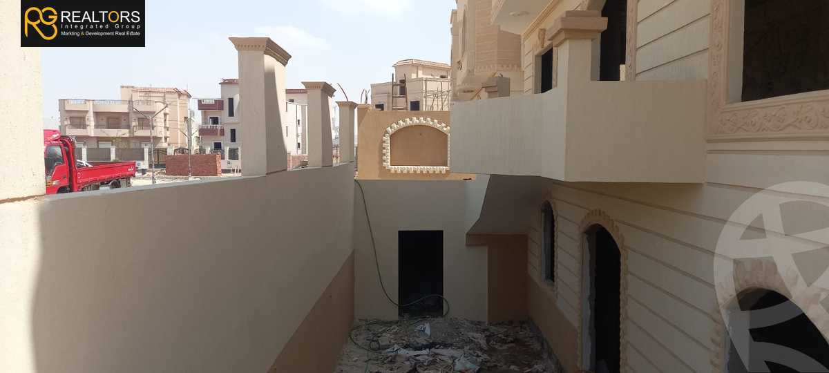 https://aqarmap.com.eg/ar/listing/5477865-for-sale-cairo-6th-of-october-compounds-el-shorouk-compound