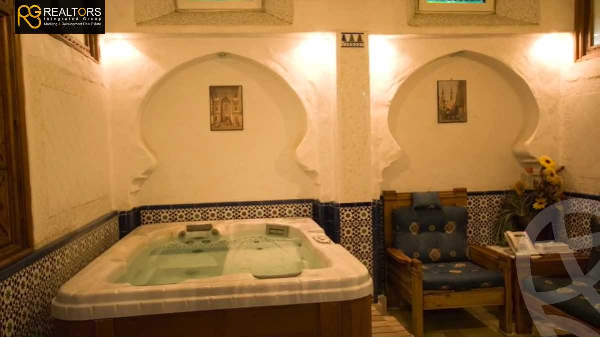 https://aqarmap.com.eg/en/listing/5478117-for-sale-cairo-6th-of-october-el-wahatt-road