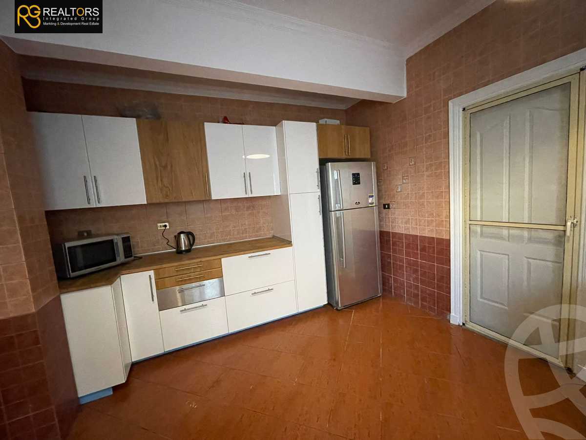 https://aqarmap.com.eg/ar/listing/5506190-for-sale-cairo-el-sheikh-zayed-city-compounds-zayed-2000