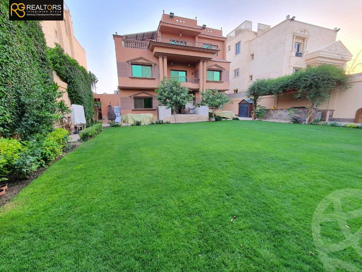 https://aqarmap.com.eg/en/listing/5506207-for-sale-cairo-el-sheikh-zayed-city-compounds-royal-city