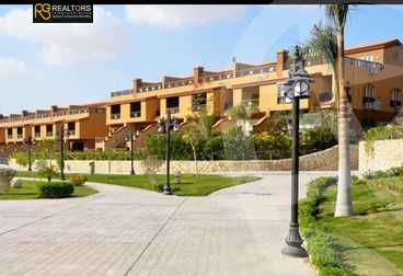 https://aqarmap.com.eg/ar/listing/5507193-for-sale-cairo-6th-of-october-compounds-pyramids-walk