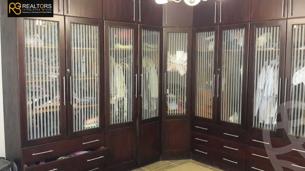 https://aqarmap.com.eg/ar/listing/5508656-for-sale-cairo-el-sheikh-zayed-city-compounds-el-yasmeen-compound