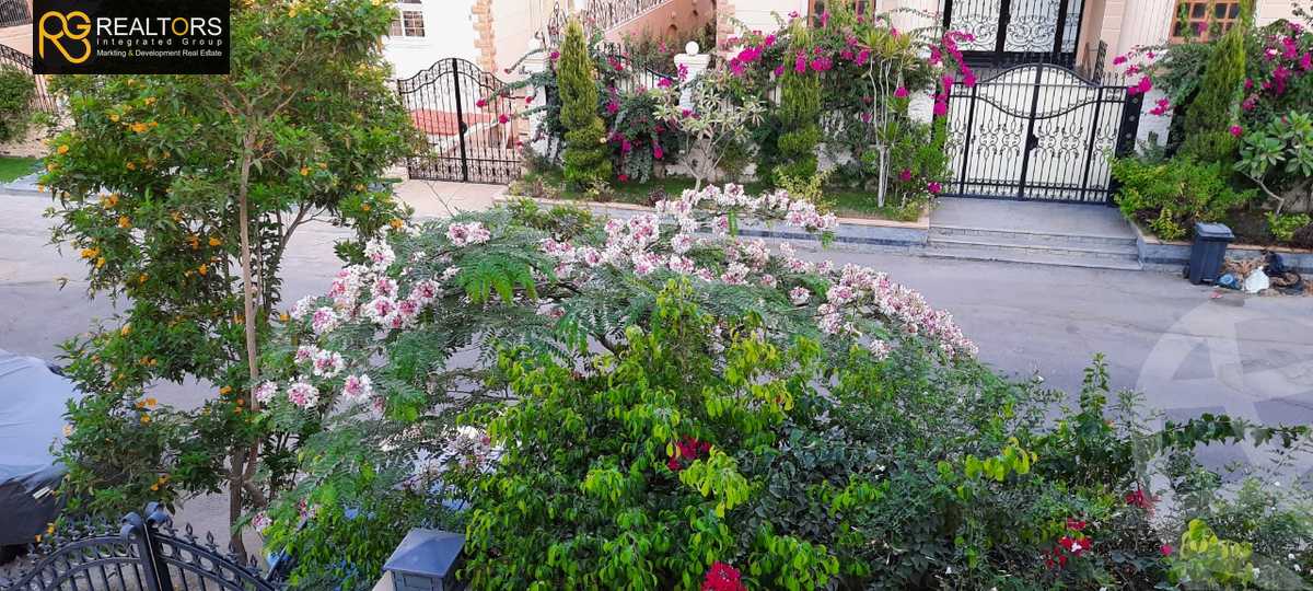 https://aqarmap.com.eg/ar/listing/5508656-for-sale-cairo-el-sheikh-zayed-city-compounds-el-yasmeen-compound