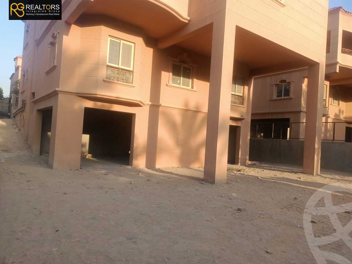 https://aqarmap.com.eg/en/listing/5508709-for-sale-cairo-6th-of-october-compounds-brnsys