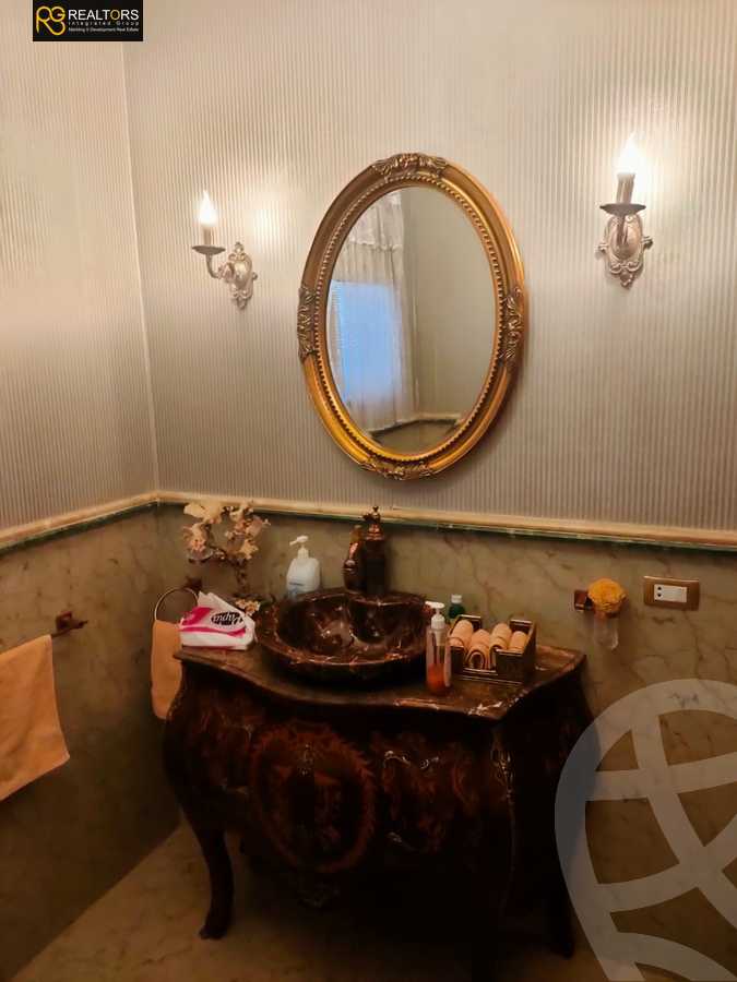 https://aqarmap.com.eg/ar/listing/5508718-for-sale-cairo-6th-of-october-compounds-mena-garden-city