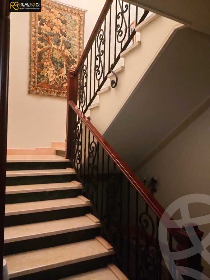 https://aqarmap.com.eg/ar/listing/5508718-for-sale-cairo-6th-of-october-compounds-mena-garden-city