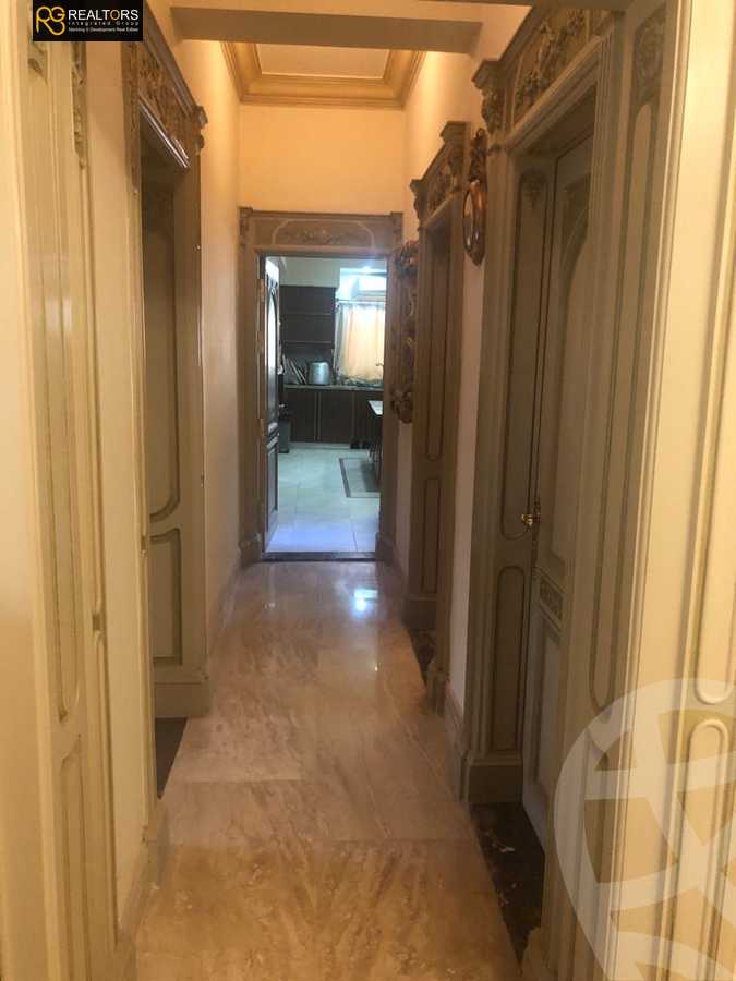 https://aqarmap.com.eg/en/listing/5511983-for-sale-cairo-el-sheikh-zayed-city-compounds-royal-city