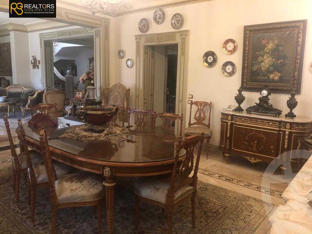 https://aqarmap.com.eg/en/listing/5511983-for-sale-cairo-el-sheikh-zayed-city-compounds-royal-city