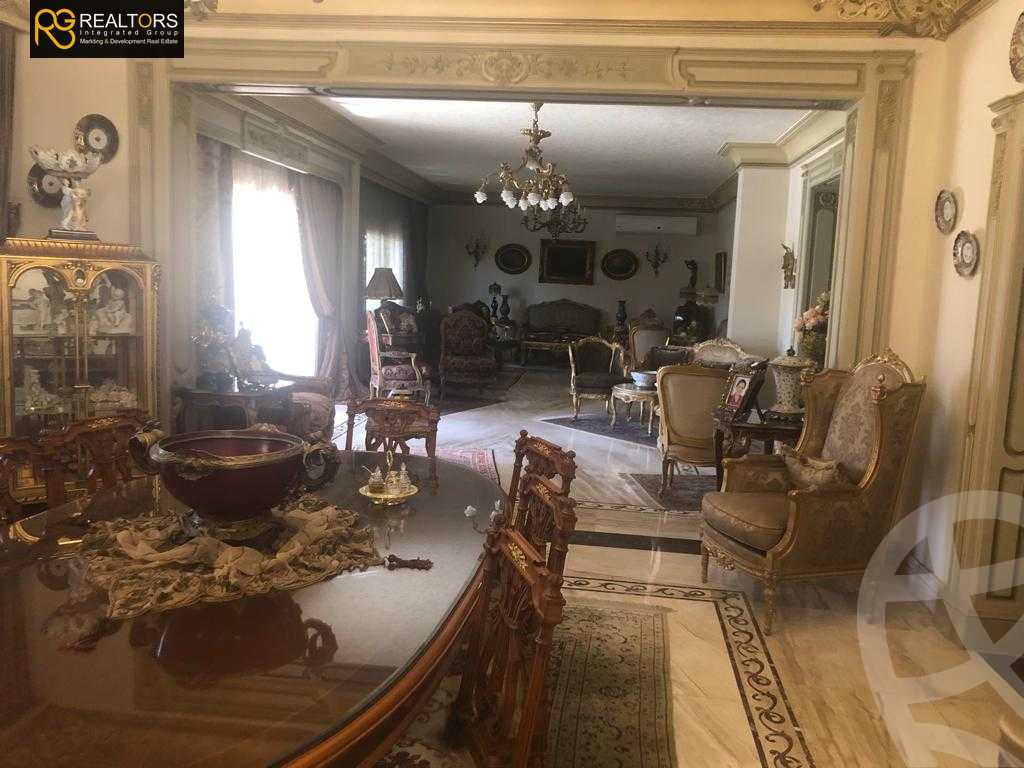 https://aqarmap.com.eg/en/listing/5511983-for-sale-cairo-el-sheikh-zayed-city-compounds-royal-city