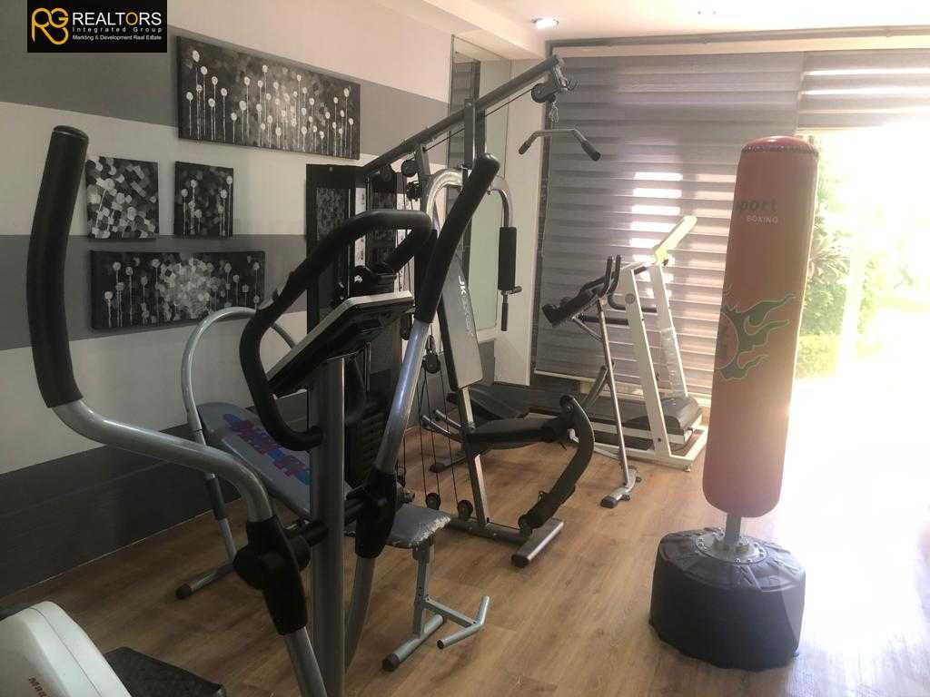 https://aqarmap.com.eg/en/listing/5511983-for-sale-cairo-el-sheikh-zayed-city-compounds-royal-city