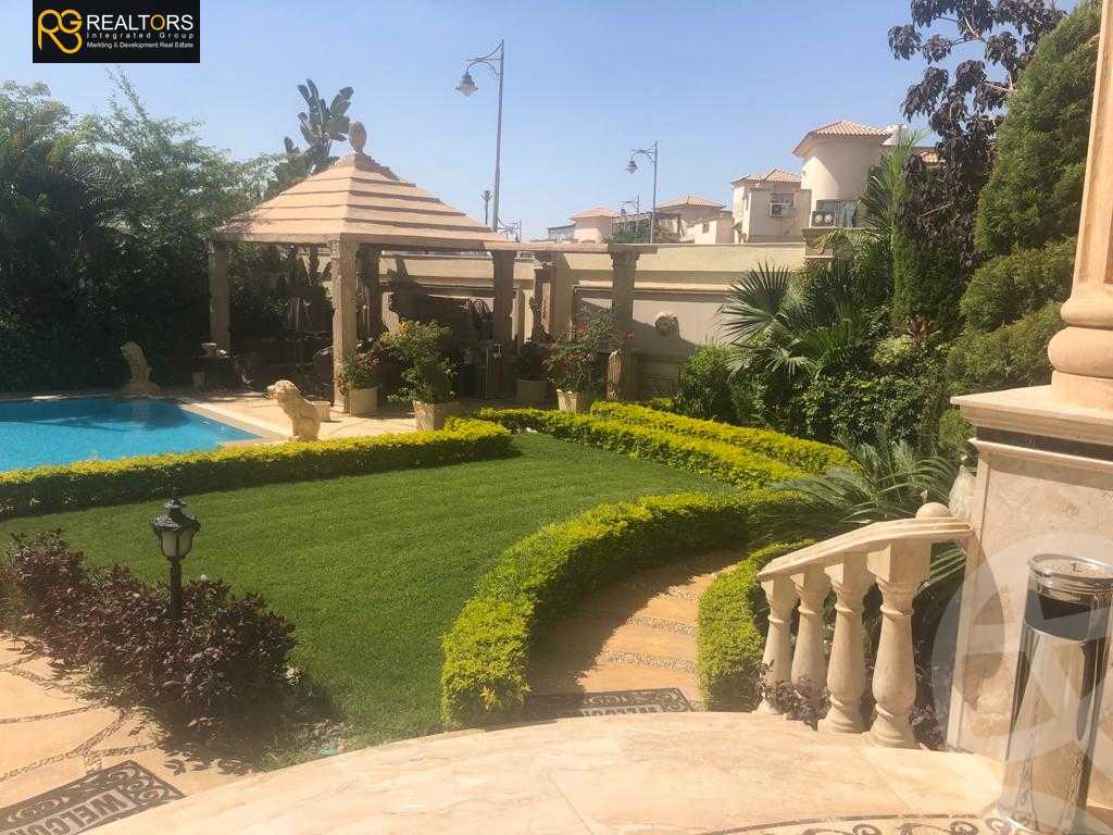 https://aqarmap.com.eg/en/listing/5511983-for-sale-cairo-el-sheikh-zayed-city-compounds-royal-city