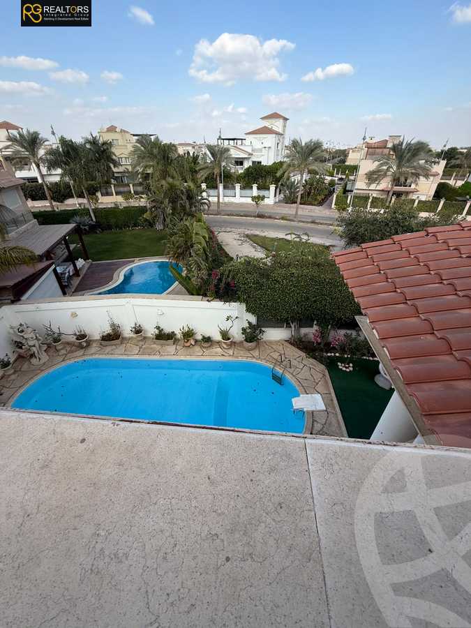 https://aqarmap.com.eg/ar/listing/5512227-for-sale-cairo-el-sheikh-zayed-city-compounds-royal-city