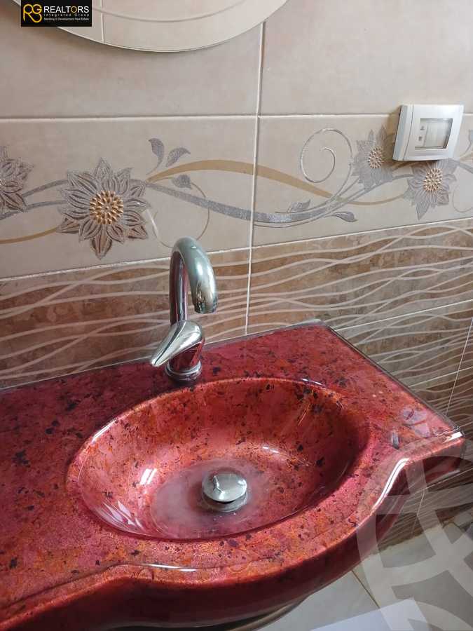 https://aqarmap.com.eg/en/listing/5516315-for-sale-cairo-el-sheikh-zayed-city-small-investor