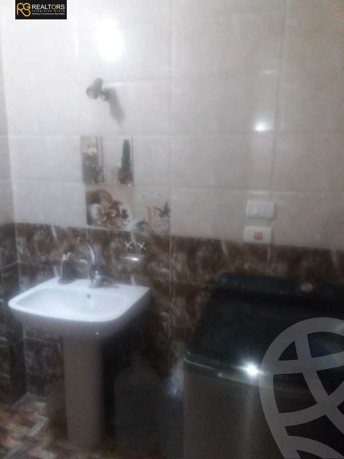https://aqarmap.com.eg/ar/listing/5516359-for-sale-cairo-el-sheikh-zayed-city-el-hay-elthaleth-dr-ali-lotfi-st