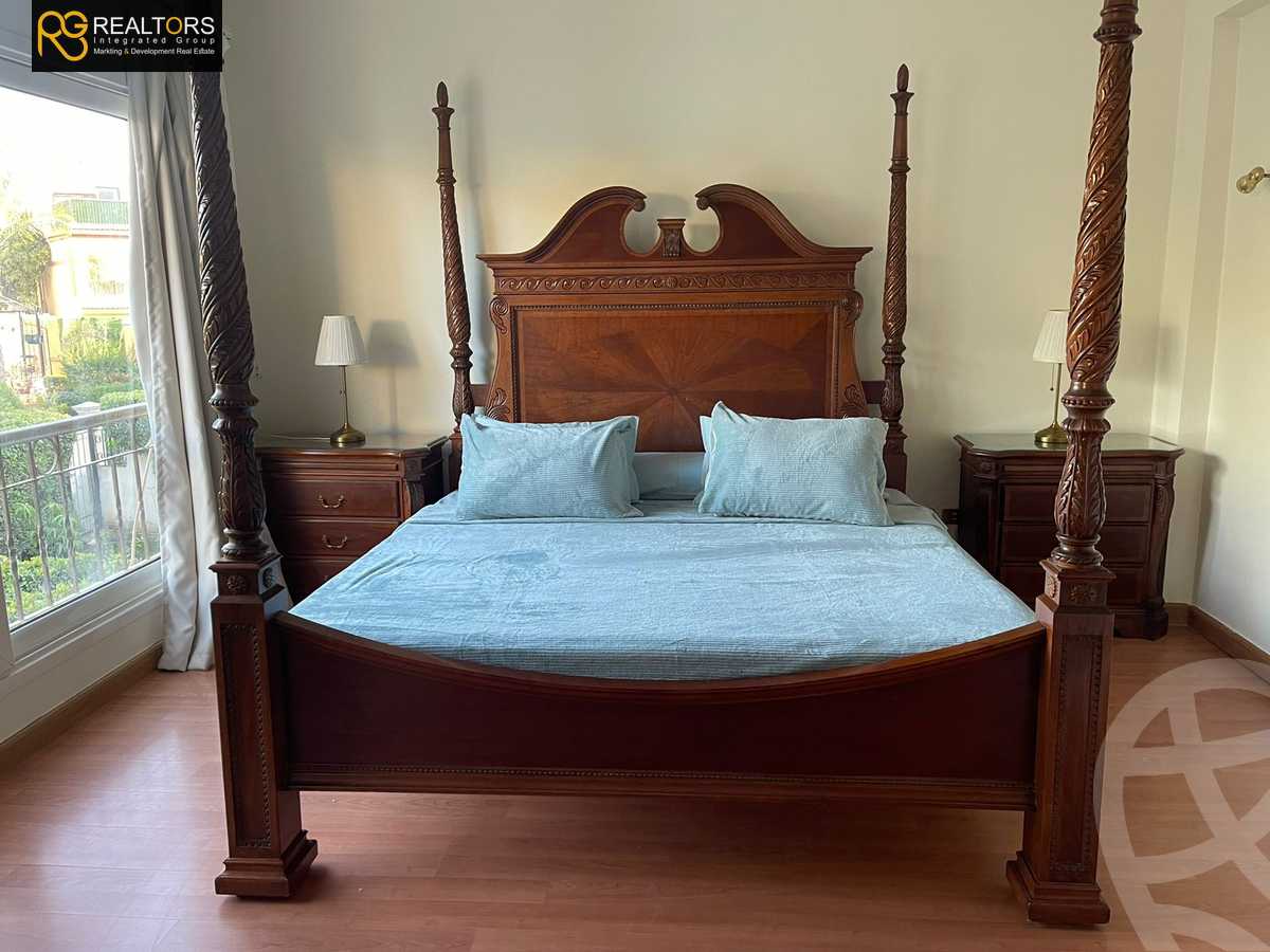 https://aqarmap.com.eg/ar/listing/5521576-for-sale-cairo-el-sheikh-zayed-city-compounds-zayed-2000