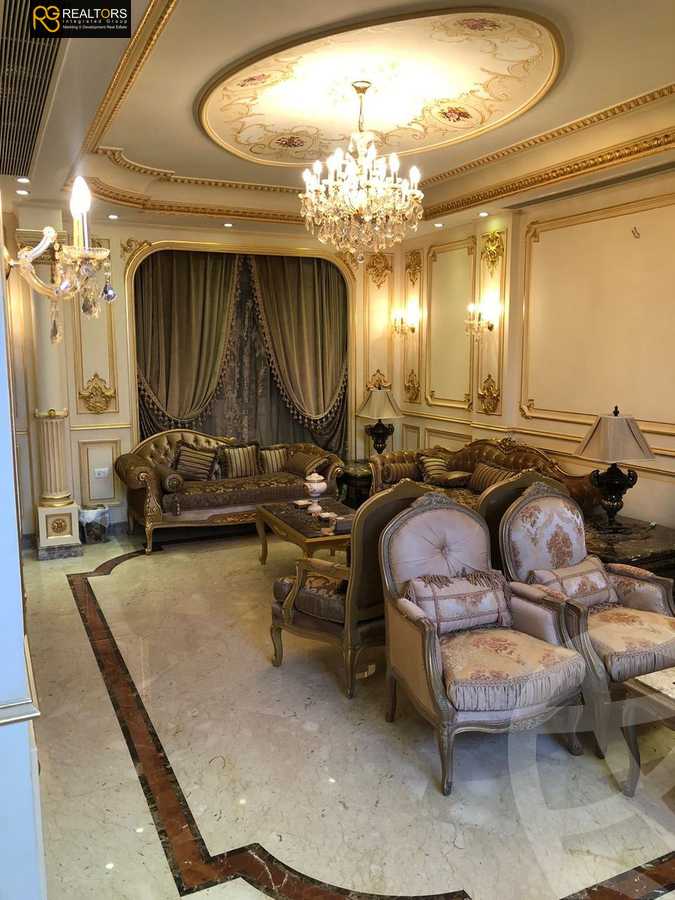 https://aqarmap.com.eg/en/listing/5553800-for-sale-cairo-el-sheikh-zayed-city-compounds-royal-city