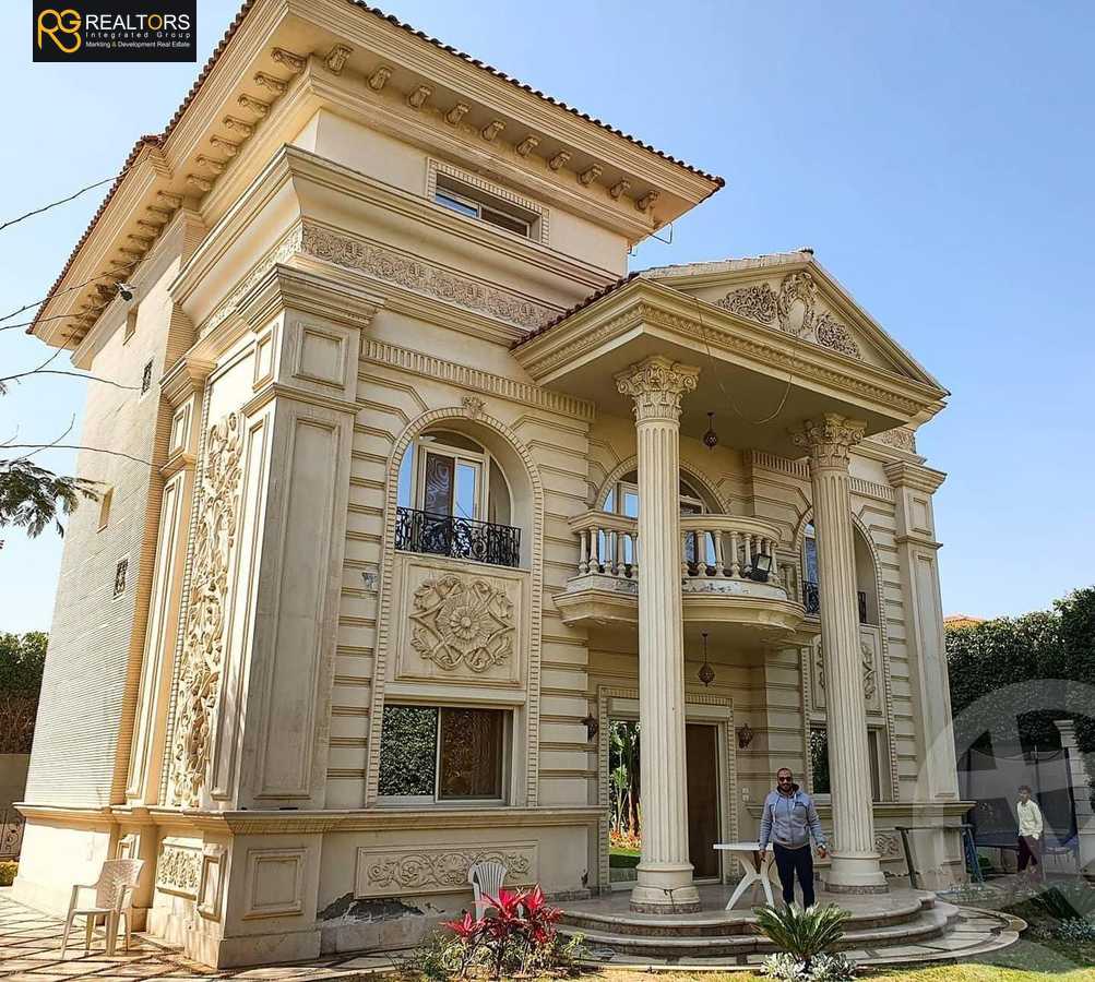 https://aqarmap.com.eg/en/listing/5553800-for-sale-cairo-el-sheikh-zayed-city-compounds-royal-city