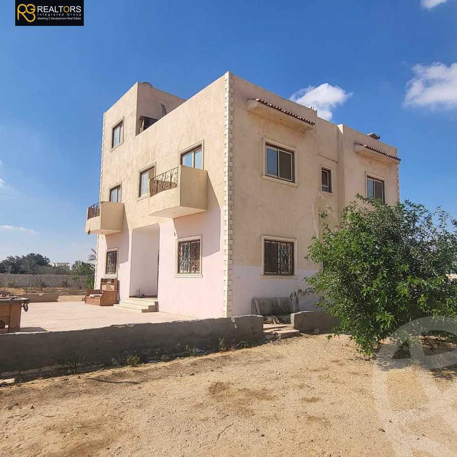 https://aqarmap.com.eg/ar/listing/5553975-for-sale-cairo-el-sheikh-zayed-city-lshykh-zyd-ljdyd-el-reef-el-oroby
