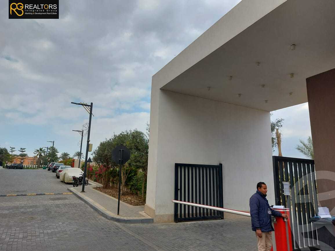 https://aqarmap.com.eg/en/listing/5553995-for-sale-cairo-el-sheikh-zayed-city-alex-cairo-desert-road-mntq-fr-y-btryq-skndryh-lshrwy