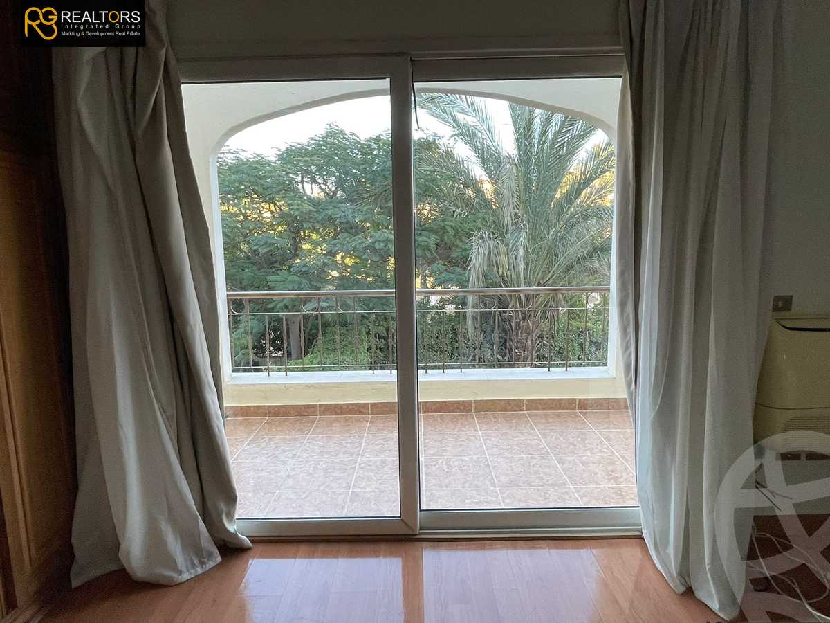 https://aqarmap.com.eg/ar/listing/5554126-for-sale-cairo-el-sheikh-zayed-city-compounds-zayed-2000