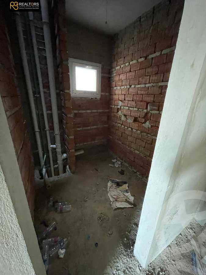 https://aqarmap.com.eg/en/listing/5554166-for-sale-cairo-el-sheikh-zayed-city-compounds-zayed-regency