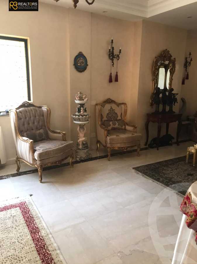 https://aqarmap.com.eg/ar/listing/5554216-for-sale-cairo-el-sheikh-zayed-city-compounds-royal-city