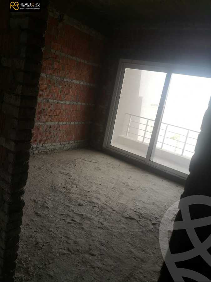 https://aqarmap.com.eg/ar/listing/5557055-for-sale-cairo-el-sheikh-zayed-city-compounds-etapa