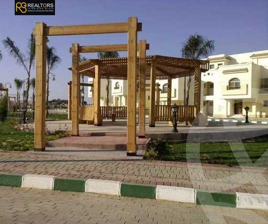 https://aqarmap.com.eg/en/listing/5583368-for-sale-cairo-6th-of-october-compounds-dream-land-flower-resort