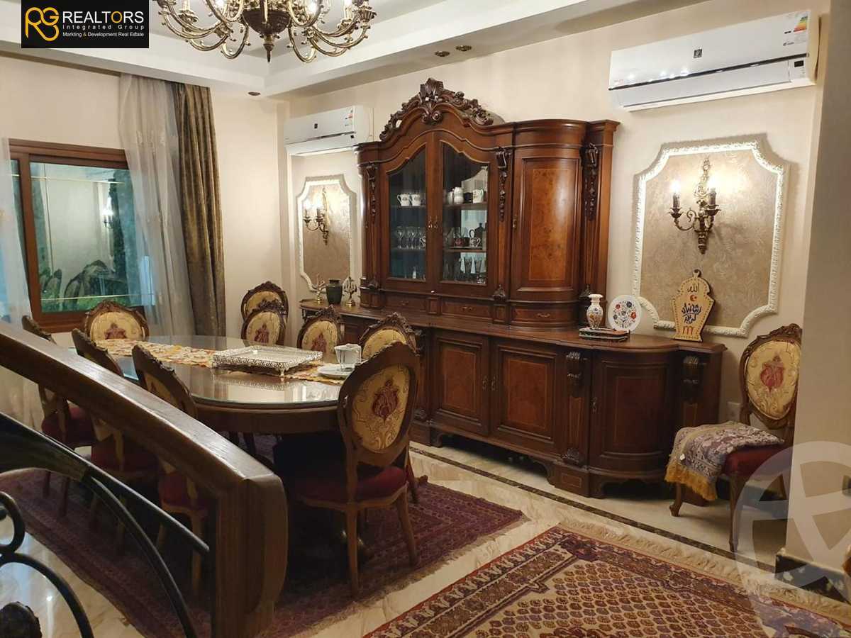 https://aqarmap.com.eg/en/listing/5584256-for-sale-cairo-el-sheikh-zayed-city-compounds-royal-city