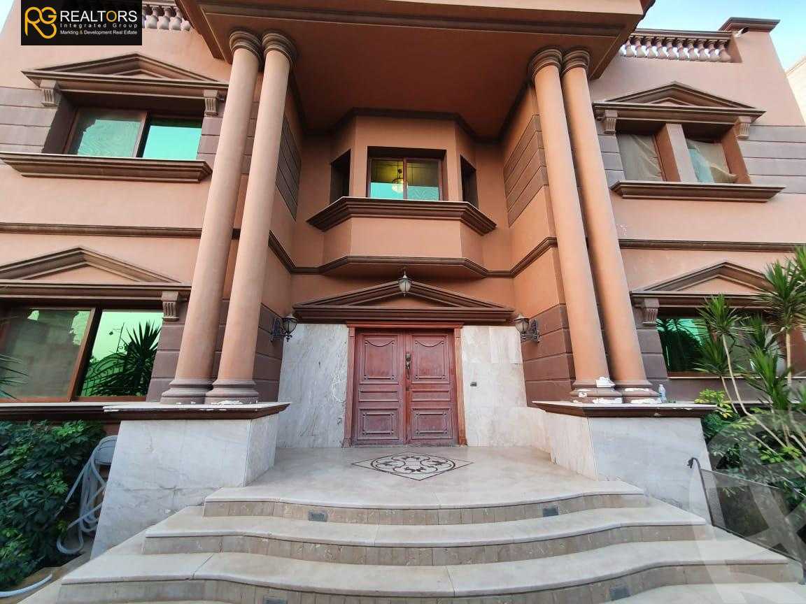 https://aqarmap.com.eg/en/listing/5584256-for-sale-cairo-el-sheikh-zayed-city-compounds-royal-city