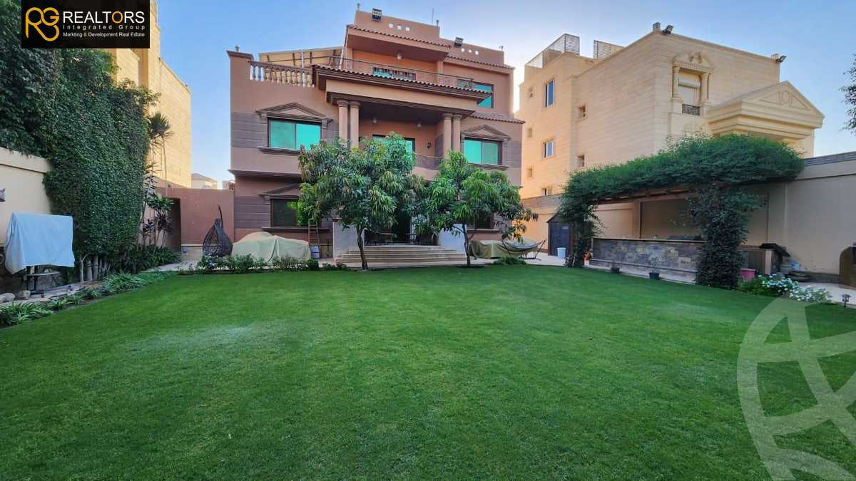 https://aqarmap.com.eg/en/listing/5584256-for-sale-cairo-el-sheikh-zayed-city-compounds-royal-city
