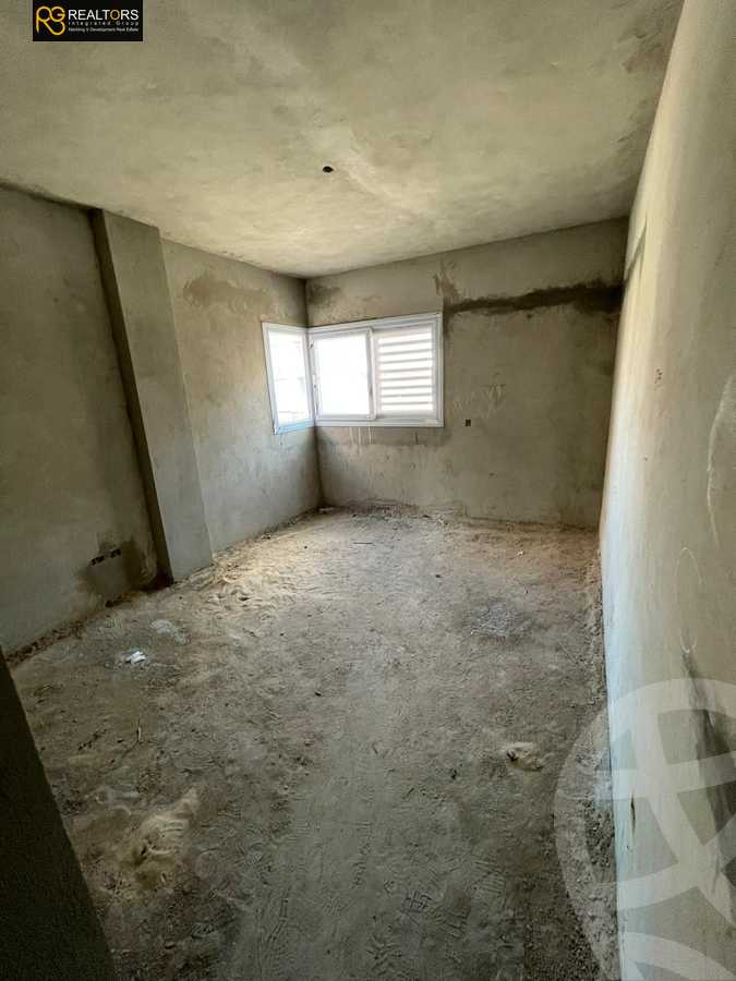 https://aqarmap.com.eg/en/listing/5586589-for-sale-cairo-el-sheikh-zayed-city-compounds-zayed-regency